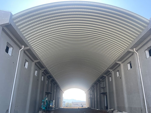 拱形屋顶：建筑穹顶下的诗意美学与力学交响